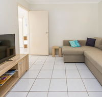 Comfy and Cosy ground floor unit - Flights