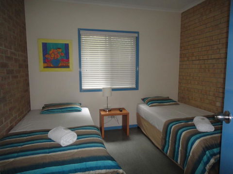 Coolum Budget Accommodation - Flights 3