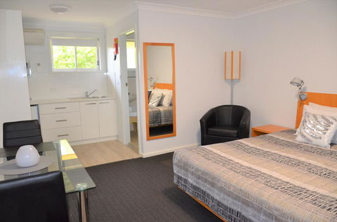 Culburra Beach Motel - Flights 1