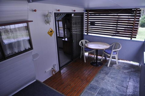 Durras Lake North Holiday Park - Flights 3