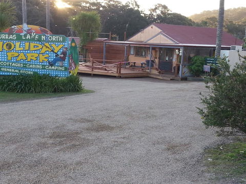 Durras Lake North Holiday Park - Flights 1