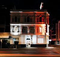 East Brunswick Hotel - Flights