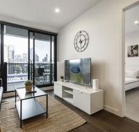 Elegant Apartment mins walk to Melbourne CBD - Flights