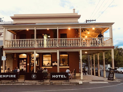 Empire Hotel Beechworth - Flights 1