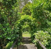 English Gardens - Garden Cottage - Flights