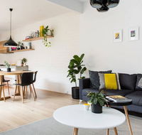 Felix - Gorgeously Designed Home - Flights