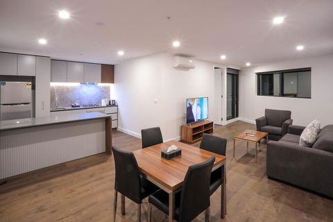 Flagstaff Green Apartments - Flights 1