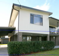 FRASERS COTTAGE- 23 Castle St Laurieton - Flights