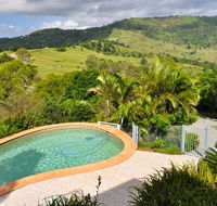 Highwood Park BB Guest Lodge - Flights