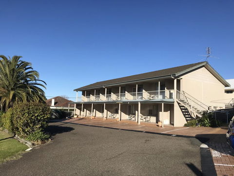 Holiday Lodge Motor Inn - Flights 3