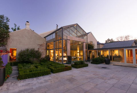 Islington Hotel - Flights 2