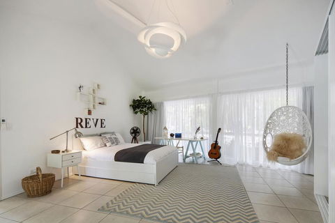 La Boheme Whitsunday - Flights 3