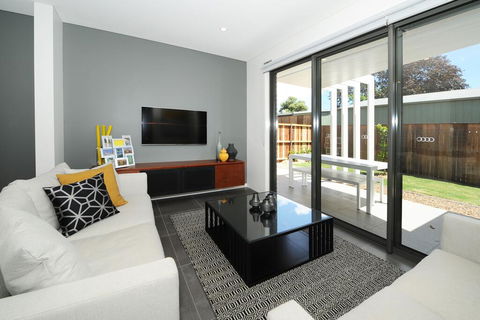 Lewis Street Apartments By Kirsten Serviced Accommodation - Flights 1