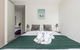 LIGHT, AIRY, SPACIOUS QUEENS ROAD APARTMENT - thumb 3