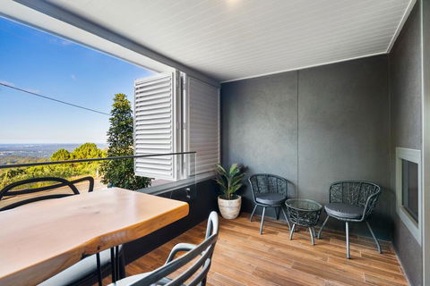 Luxury Hinterland Retreat - Family Suite With Hinterland And Ocean Views - Flights 1
