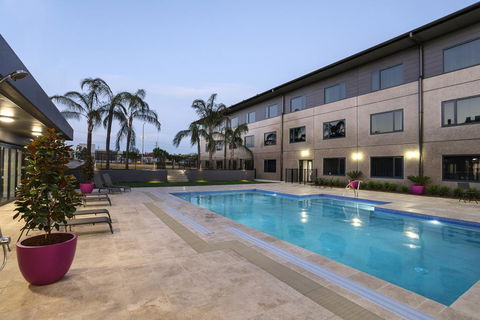 Mercure Tamworth - Flights 2