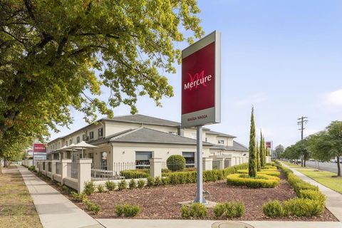 Mercure Wagga Wagga - Flights 3