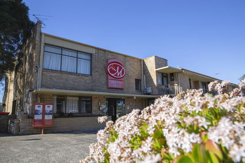 Metro Inn Ryde - Flights 3