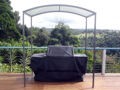 Montville Holiday House - Flights 1
