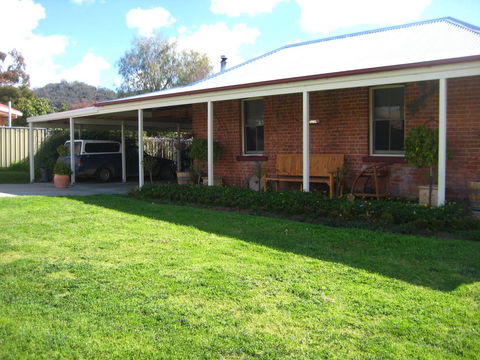 Mudgee Bed And Breakfast - Flights 2