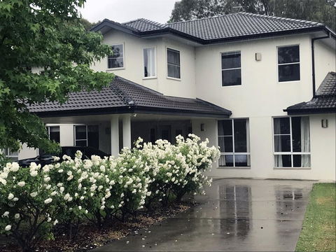 Mudgee Country Grandeur Home - Flights 1