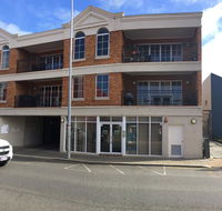 James Henty Apartments - Flights