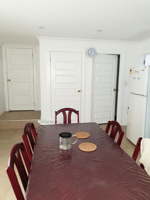 DIANELLA Budget Rooms Happy Place To Stay - Flights 10