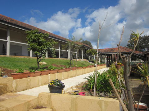 Bridgetown Valley Lodge - Flights 35