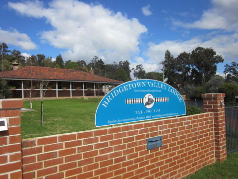 Bridgetown Valley Lodge - Flights 39