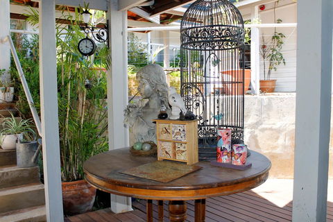 Bridgetown Valley Lodge - Flights 19