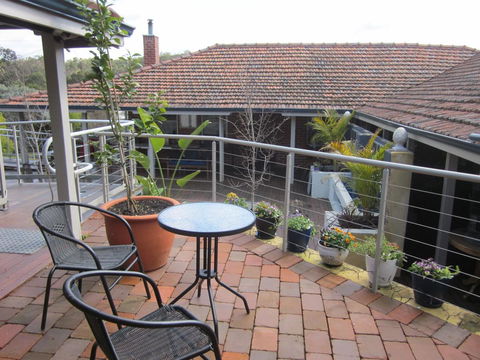 Bridgetown Valley Lodge - Flights 36