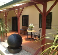 Busselton Guest House - Flights