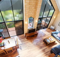Swanview Ardross Shortstays - Flights