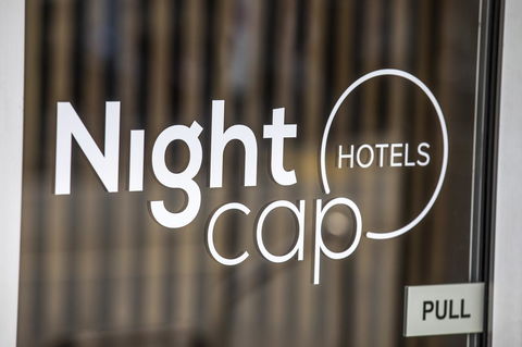 Nightcap At Carlyle Hotel - Flights 28