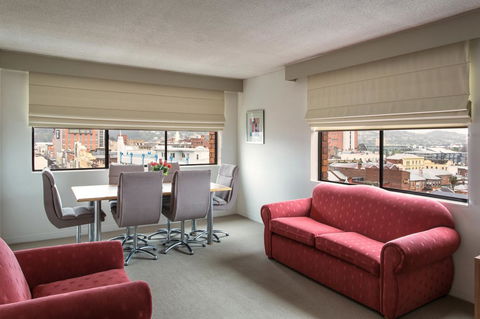 Best Western Plus Launceston - Flights 26