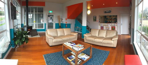 Waterfront Lodge Motel - Flights 20