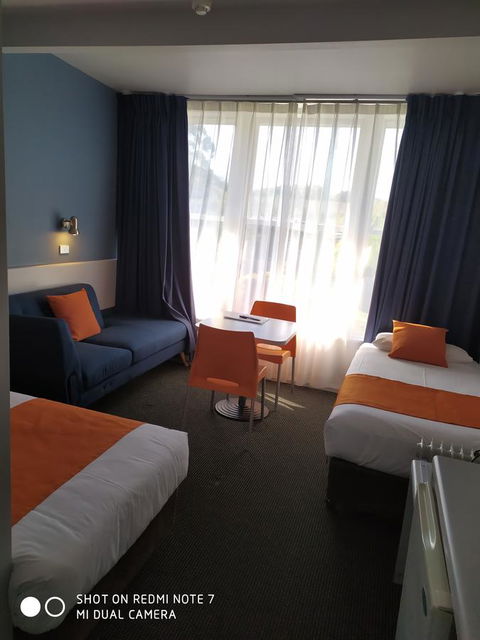 Waterfront Lodge Motel - Flights 2