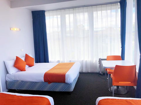Waterfront Lodge Motel - Flights 9