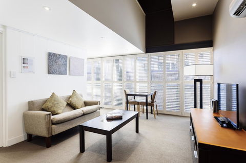 The Henry Jones Art Hotel - Flights 40