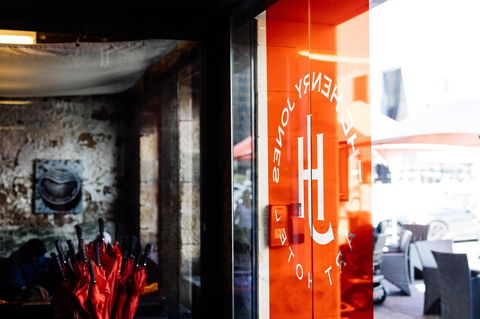 The Henry Jones Art Hotel - Flights 8