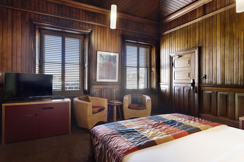 The Henry Jones Art Hotel - Flights 44