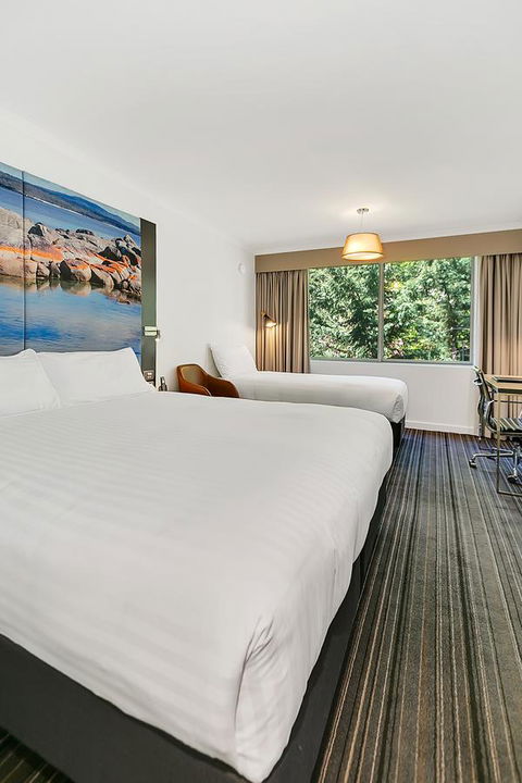 Mercure Launceston - Flights 2