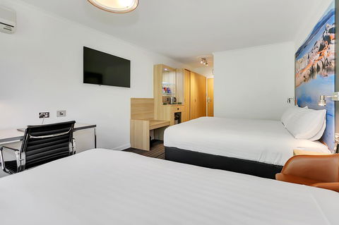 Mercure Launceston - Flights 1