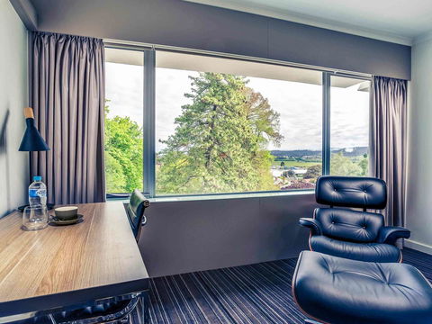 Mercure Launceston - Flights 28