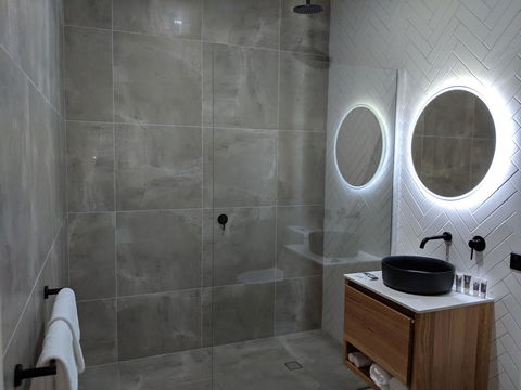 Mercure Launceston - Flights 9