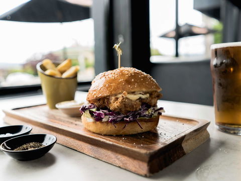 Mercure Launceston - Flights 38