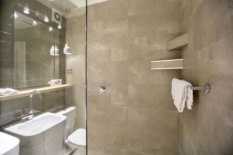 Mercure Launceston - Flights 5