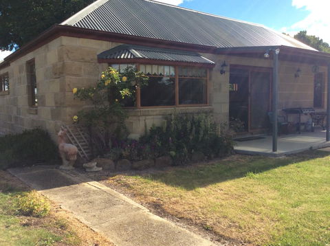 Our Cottage - Flights 10