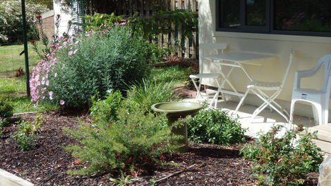 Karoola Cottage Self Contained - Flights 2
