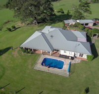 Newyan  Maleny - Flights